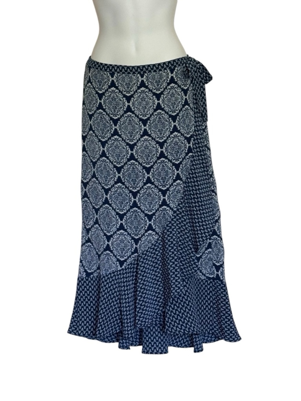 Knox Rose Navy and White Patterned Maxi Skirt Size Medium
